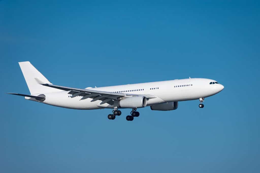 How Much Does An Airplane Weigh? A330