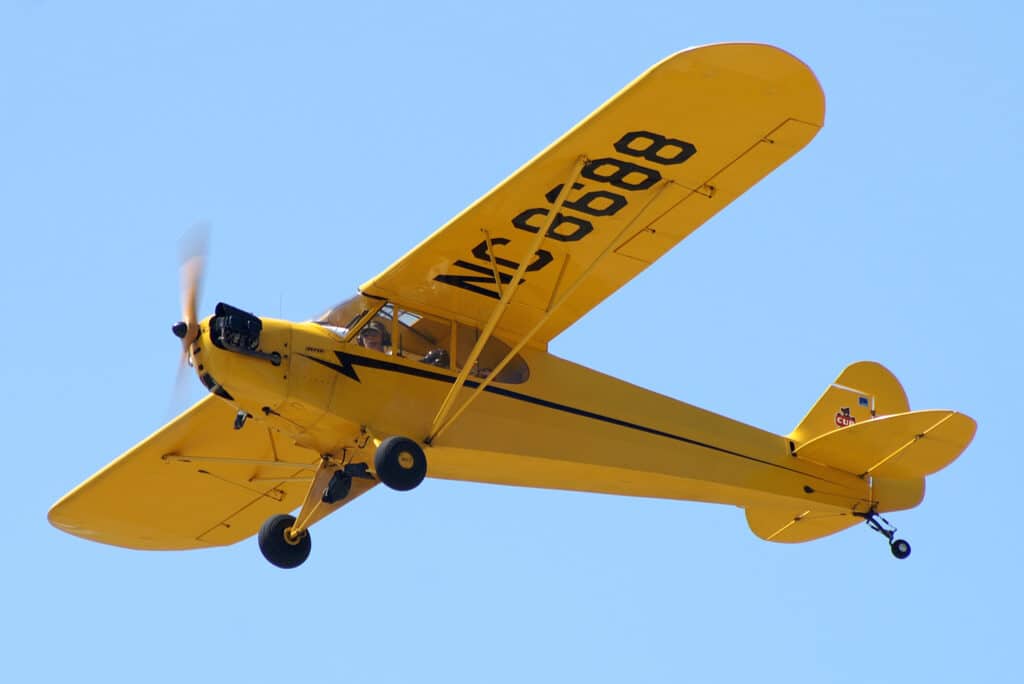 How Much Does An Airplane Weigh? Piper Cub