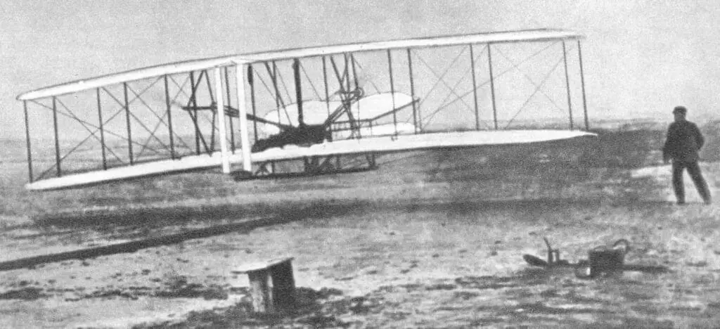 How Much Does An Airplane Weigh? Wright Flyer